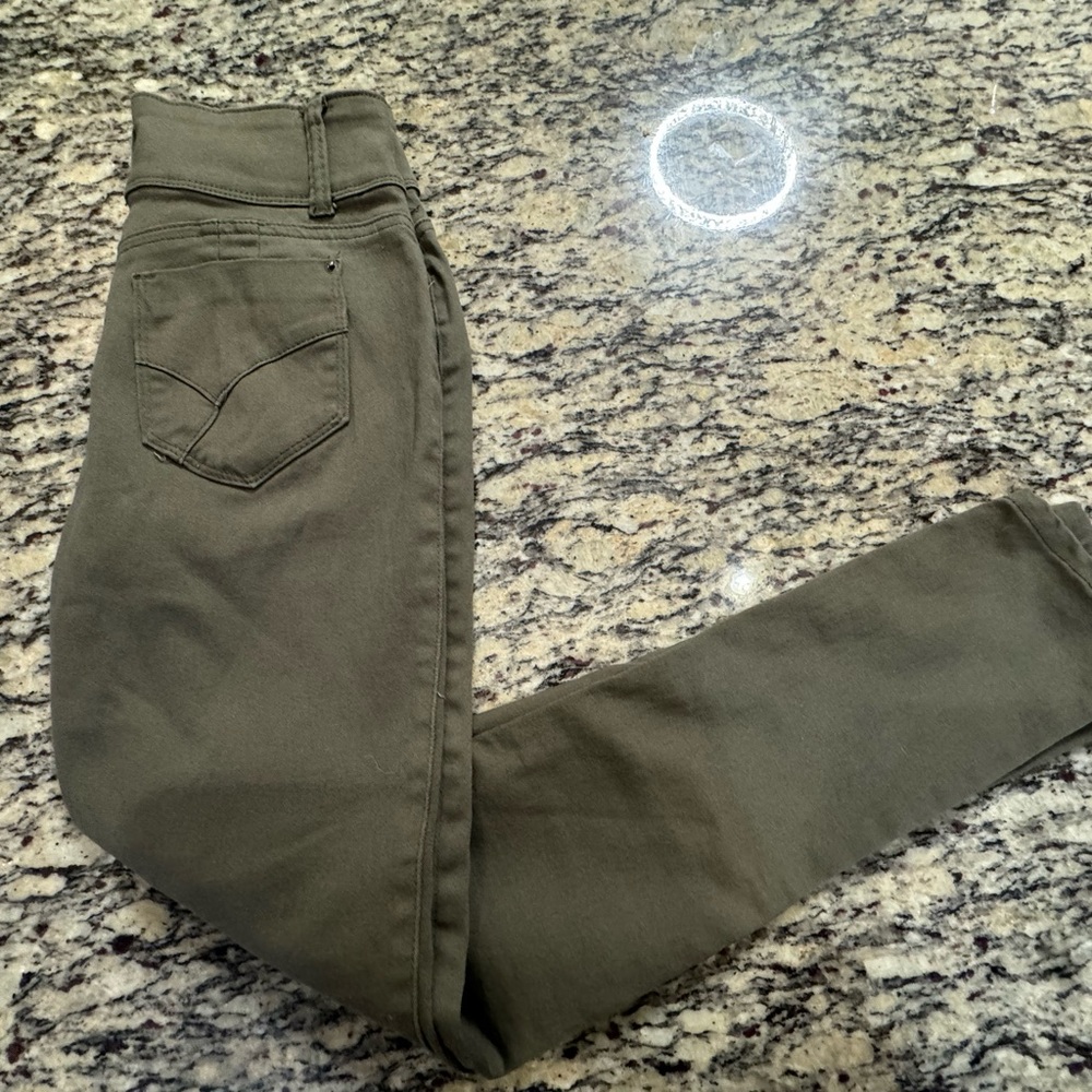 Low rise skinny